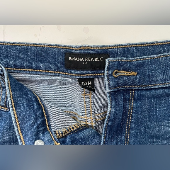 Banana Republic cuffed jean shorts - Picture 3 of 3